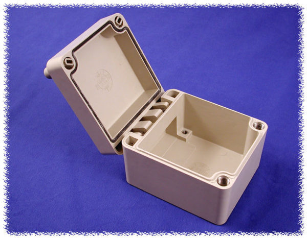 N4X Polyester Encl - 4.7 x 10.2 x 3.9 - Beige